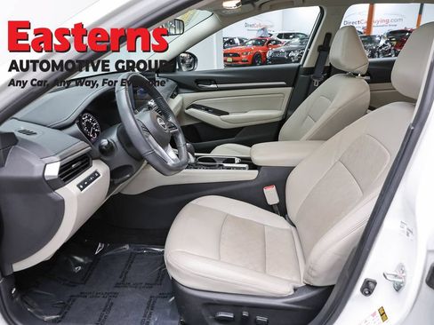 Used 2023 Nissan Altima 2.5 SL AWD/4WD image 14