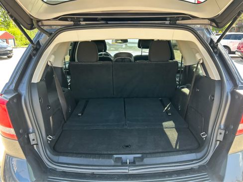 Used 2014 Dodge Journey SXT w/ Flexible Seating Group image 7