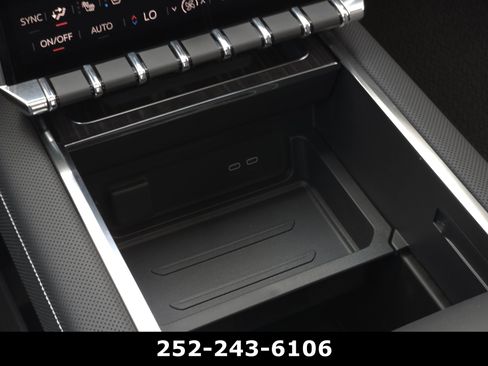 Used 2024 GMC Sierra EV Denali image 18