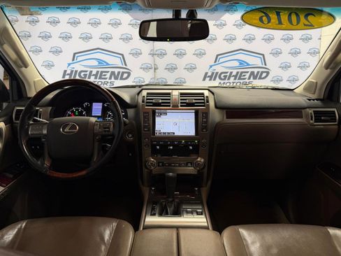 Used 2016 Lexus GX 460 w/ Premium Package image 29