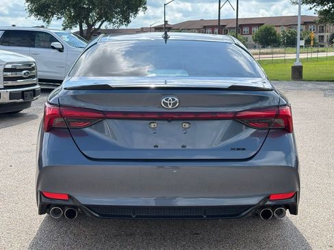 Used 2019 Toyota Avalon XSE w/ All Weather Liner Package FWD image 5