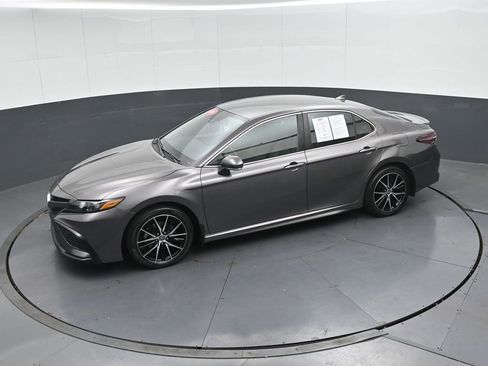 Used 2024 Toyota Camry SE image 51