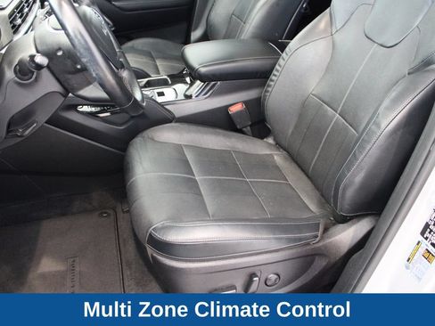 Used 2022 Kia Telluride EX w/ EX Premium Package AWD/4WD image 11