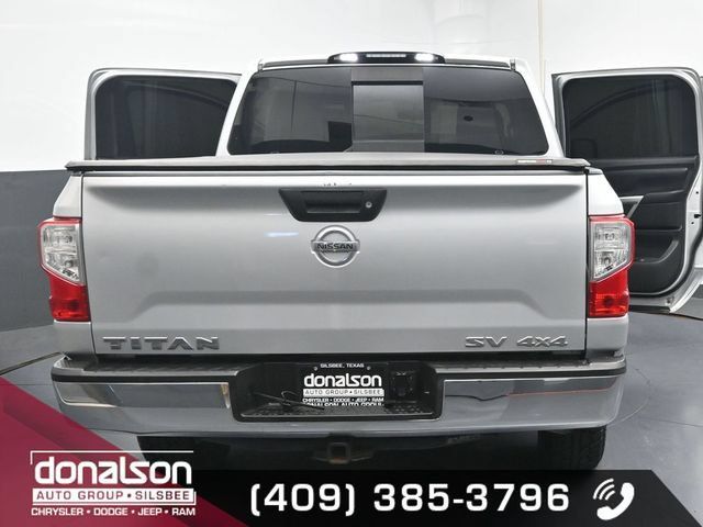 Used 2017 Nissan Titan SV AWD/4WD image 23