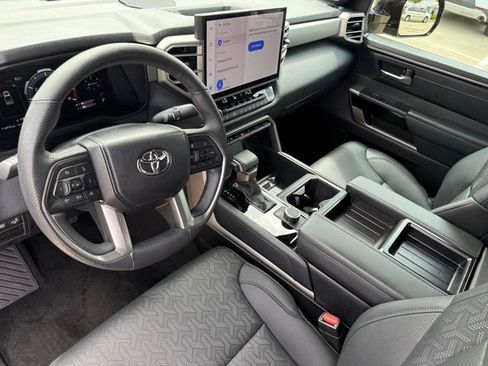 Used 2025 Toyota Tundra Limited RWD image 9