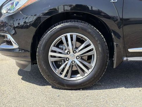 Used 2020 INFINITI QX60 Luxe w/ Essential Package FWD image 29
