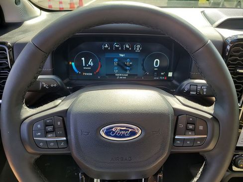 New 2025 Ford Ranger Lariat w/ FX4 Off-Road Package image 27