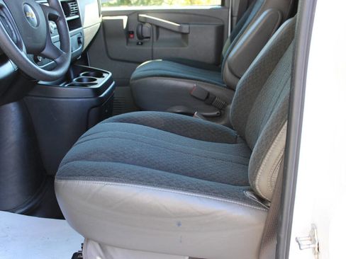 Used 2023 Chevrolet Express 2500 w/ Driver Convenience Package image 7