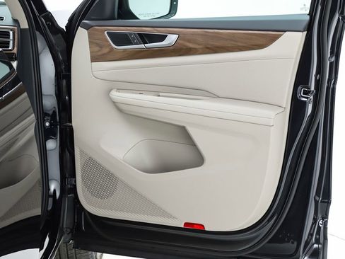 New 2026 Volkswagen Atlas SE image 32