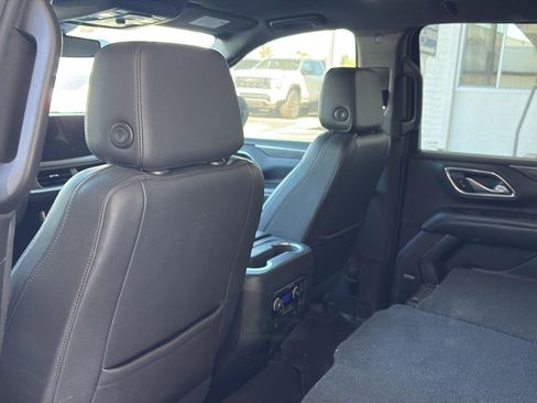 Used 2021 Chevrolet Suburban LT image 28