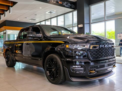 New 2026 RAM 1500 Big Horn AWD/4WD image 1