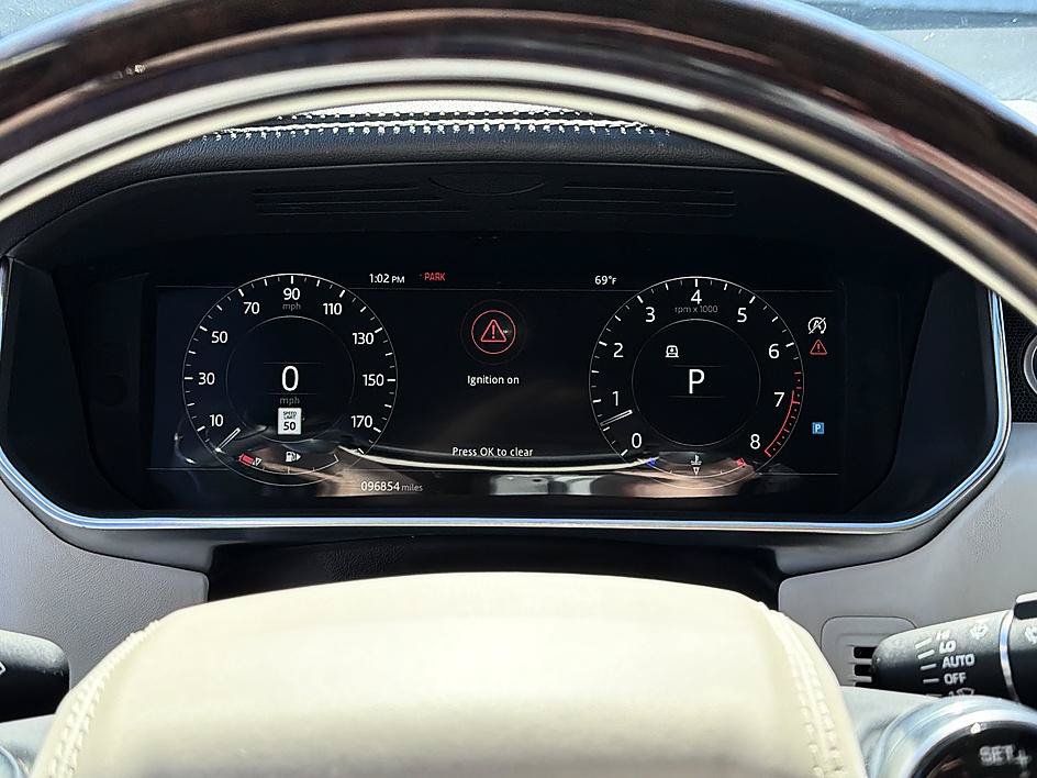 Used 2019 Land Rover Range Rover Supercharged AWD/4WD image 23