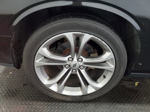 Used 2020 Dodge Challenger R/T image 16