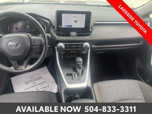 Used 2025 Toyota RAV4 XLE FWD image 22