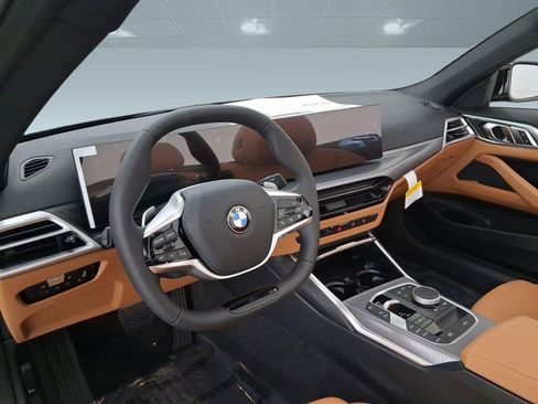 New 2026 BMW 430i Convertible w/ Convenience Package image 18