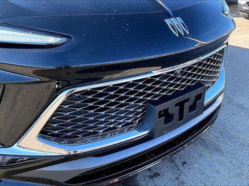 Used 2024 Buick Encore GX Avenir w/ Avenir Technology Package image 25