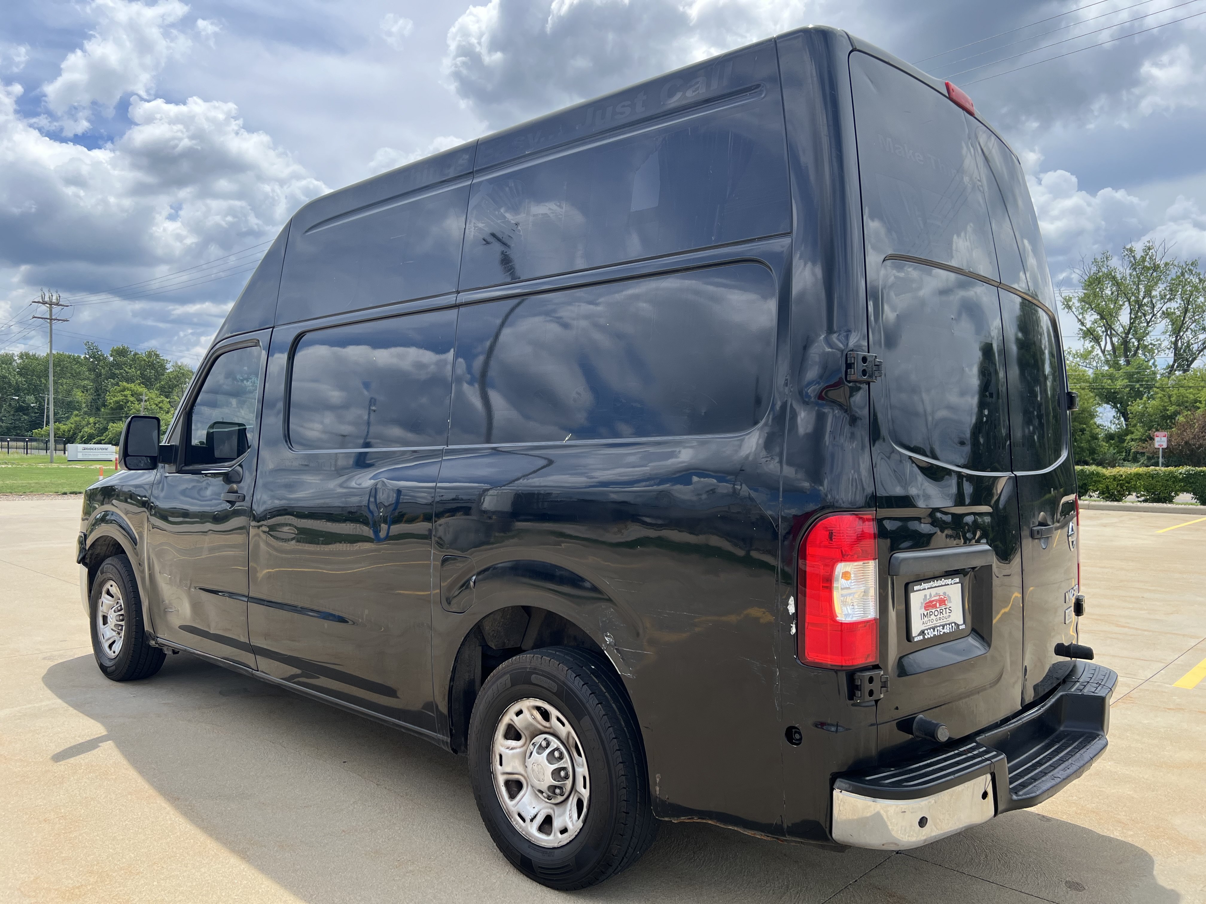 Used 2013 Nissan NV 2500 SV w/ Technology Pkg RWD image 4