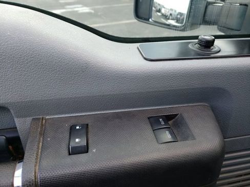 Used 2014 Ford F250 XL w/ Power Equipment Group image 15