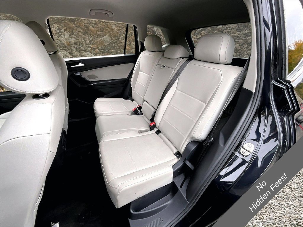Used 2020 Volkswagen Tiguan SE AWD/4WD image 18