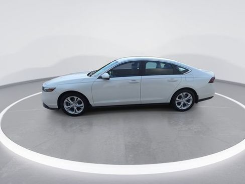 Used 2025 Honda Accord LX image 5