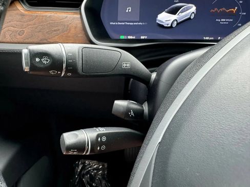 Used 2020 Tesla Model X Long Range AWD/4WD image 26