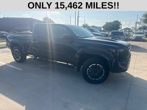 Used 2024 Toyota Tacoma TRD Sport w/ TRD Sport Premium Package AWD/4WD image 2