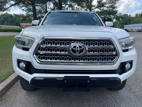 Used 2016 Toyota Tacoma SR5 RWD image 8