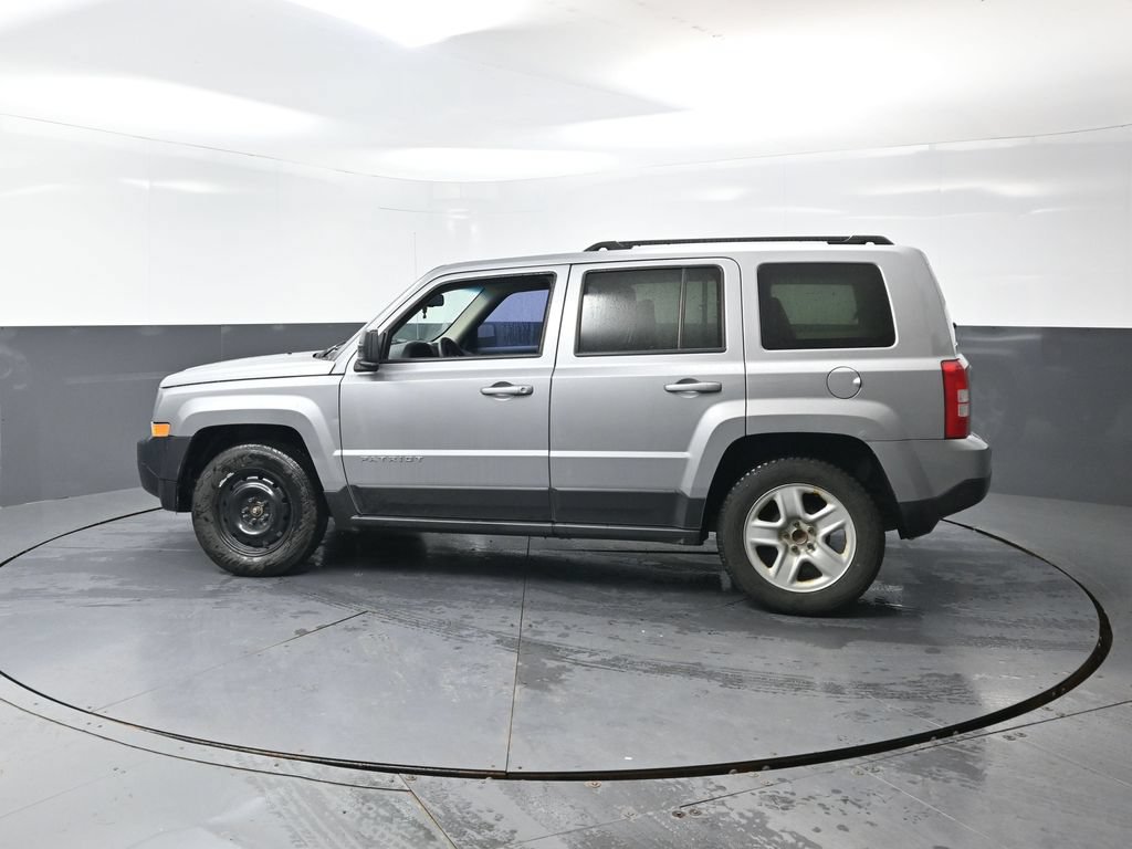 Used 2017 Jeep Patriot Sport w/ Power Value Group FWD image 10