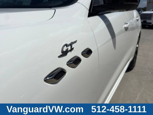 Used 2022 Maserati Levante GT AWD/4WD image 5
