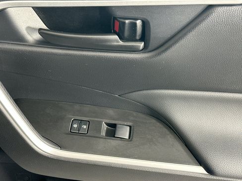 Certified 2025 Toyota RAV4 LE FWD image 28
