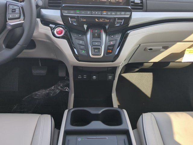 New 2026 Honda Odyssey Touring image 17