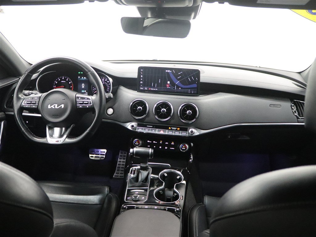 Used 2022 Kia Stinger GT-Line RWD image 26