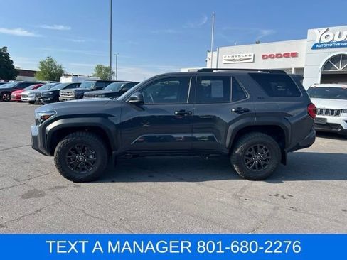 Used 2025 Toyota 4Runner SR5 AWD/4WD image 2