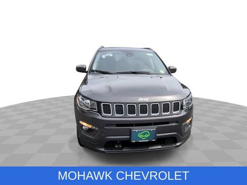 Used 2020 Jeep Compass Latitude AWD/4WD image 3