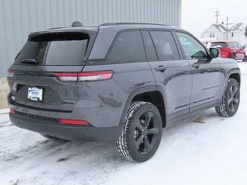 New 2025 Jeep Grand Cherokee Limited w/ Black Appearance Package image 3