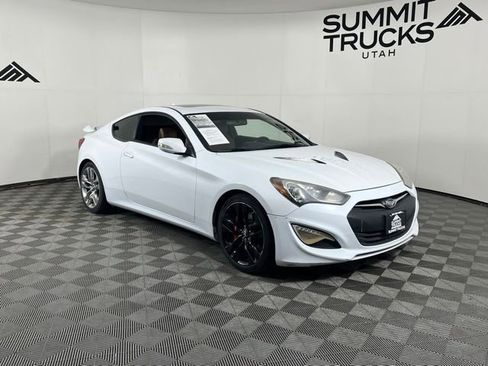 Used 2015 Hyundai Genesis 3.8 RWD image 1