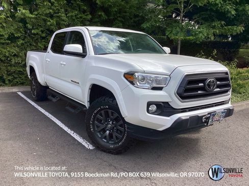 Used 2022 Toyota Tacoma SR5 AWD/4WD image 1