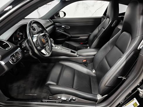 Used 2017 Porsche 718 Cayman image 9