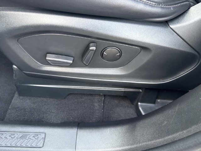 Used 2024 Ford Explorer XLT w/ Equipment Group 202A RWD image 24