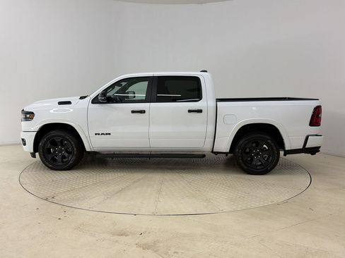 Used 2025 RAM 1500 Big Horn AWD/4WD image 2