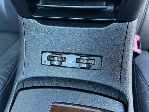 Used 2011 Lexus ES 350 image 17