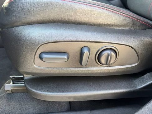 Used 2023 Chevrolet Equinox RS AWD/4WD image 14