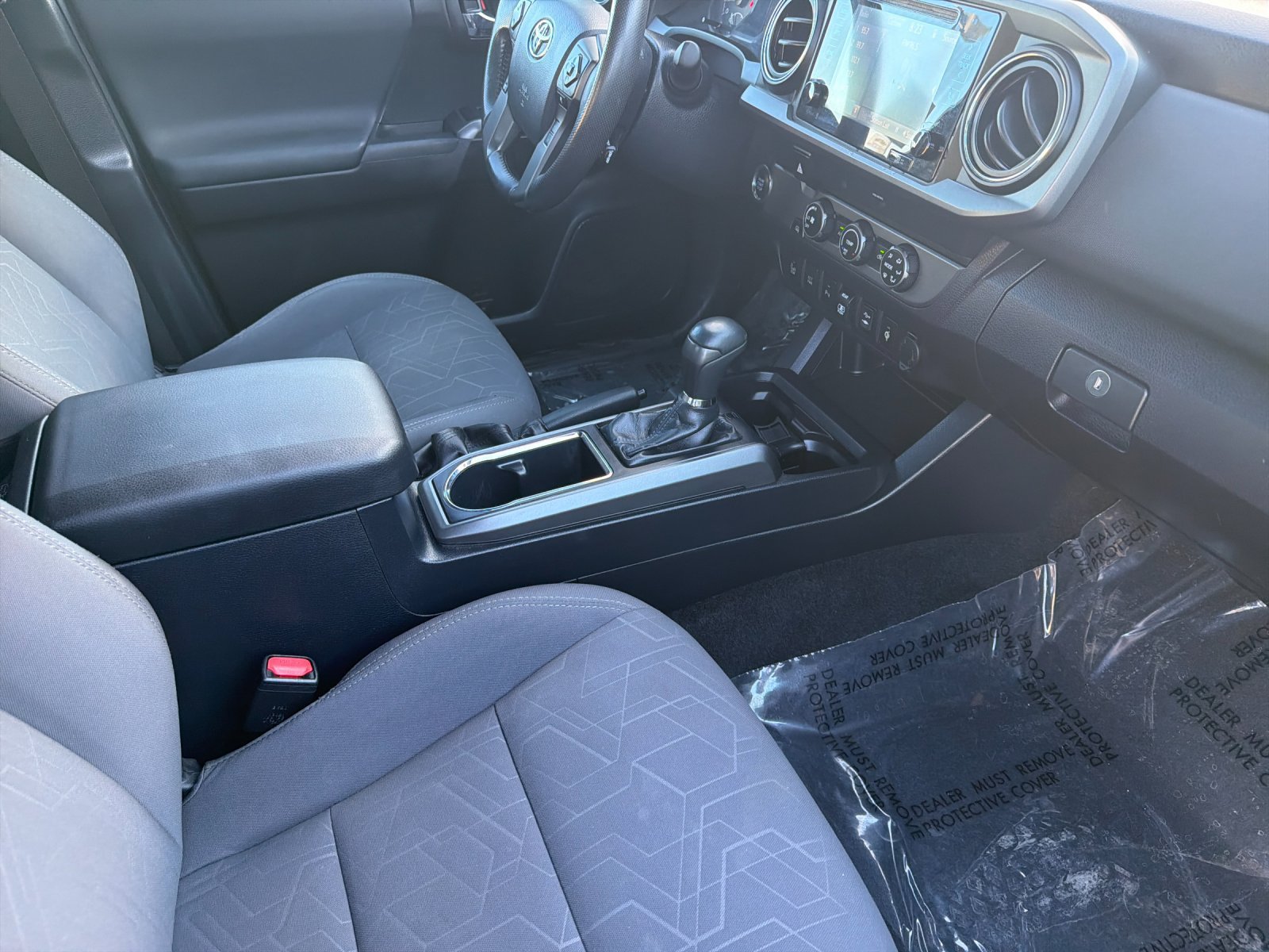 Used 2019 Toyota Tacoma TRD Sport w/ Technology Package RWD image 15