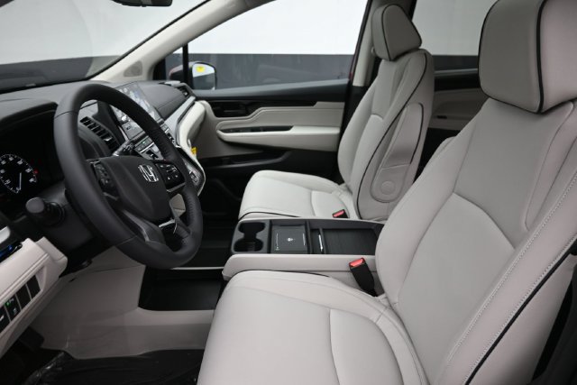 New 2027 Honda Odyssey Touring image 17