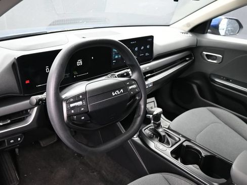 Used 2025 Kia K4 FWD image 20
