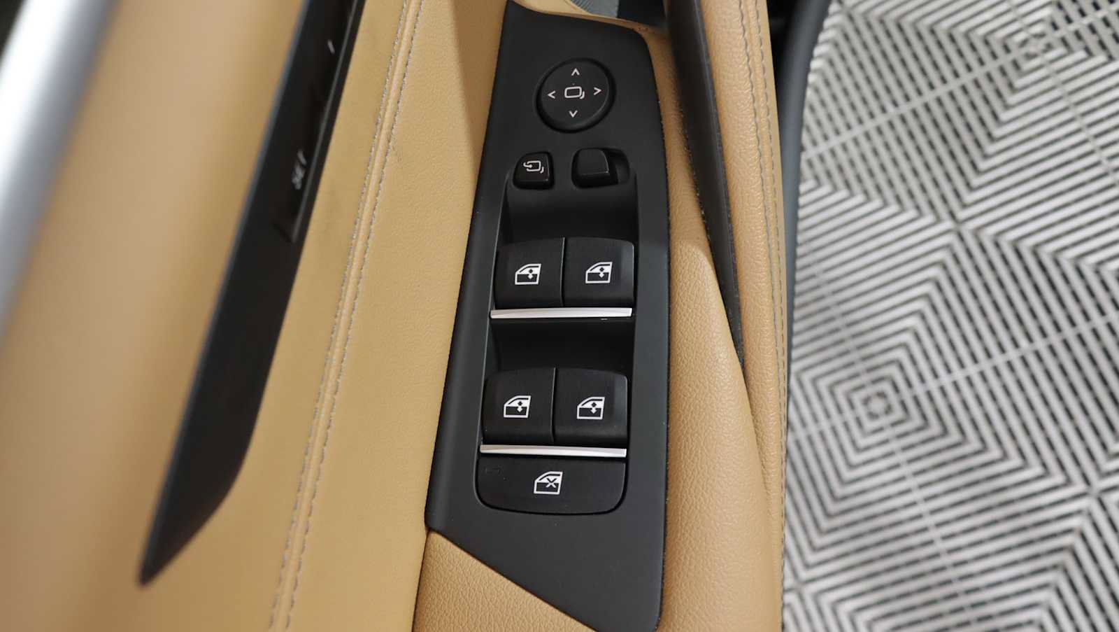 Used 2023 BMW 530i xDrive w/ Premium Package AWD/4WD image 19