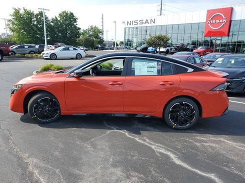New 2026 Nissan Sentra SR w/ SR All Weather Package FWD image 4