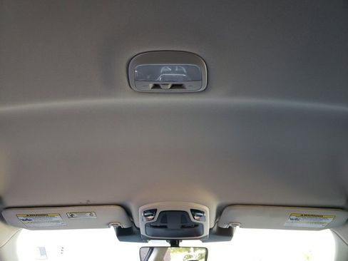 Used 2025 Subaru Outback Premium w/ Popular Package #1A image 8