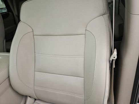 Used 2016 GMC Yukon Denali w/ Open Road Package AWD/4WD image 13