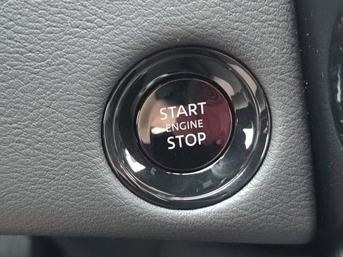 New 2026 Nissan Armada SL w/ Captain's Chari Seat Package AWD/4WD image 7
